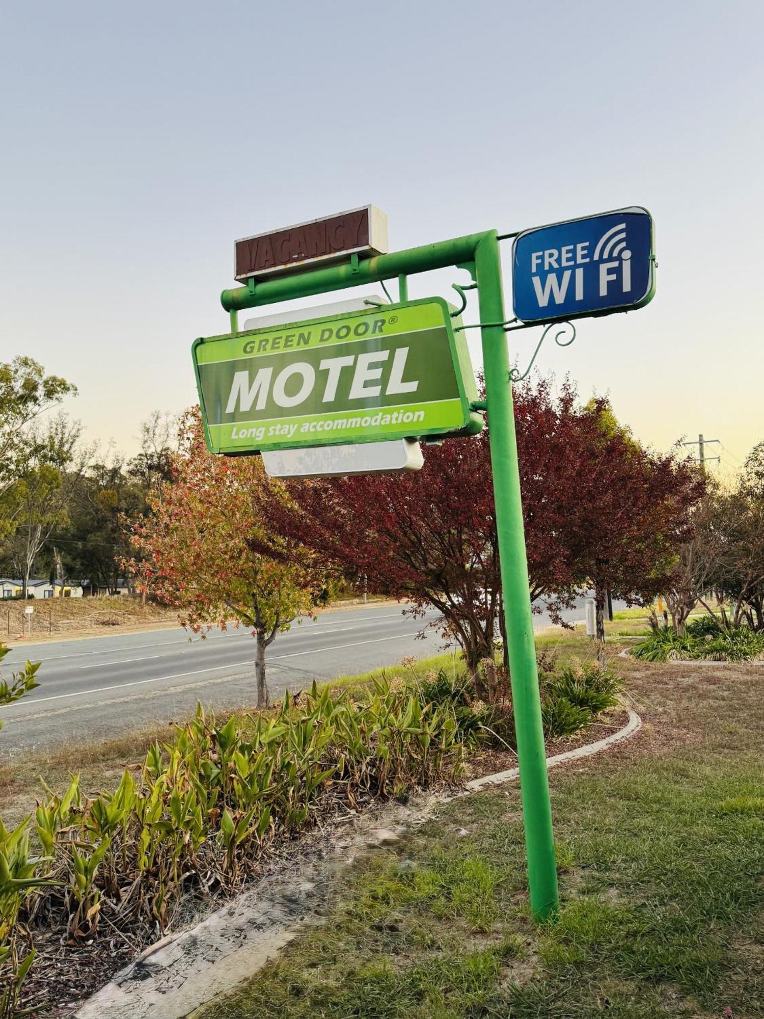 Green Door Motel Lavington Exteriér fotografie